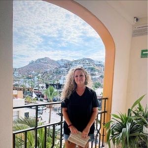 Meet your Posher, Sherry